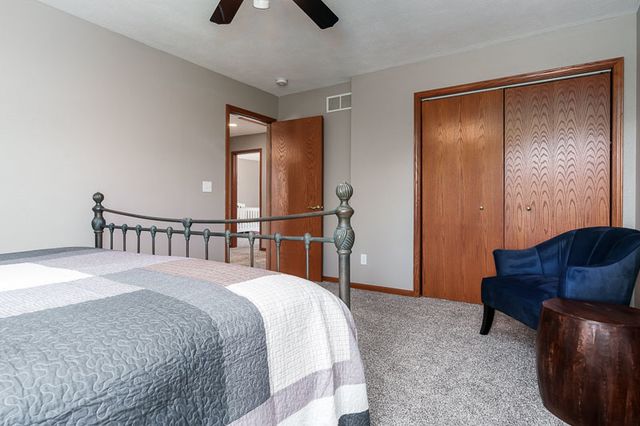 2302 CAIRNWELL Drive, Belvidere, IL 61008