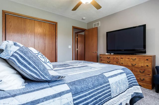 2302 CAIRNWELL Drive, Belvidere, IL 61008