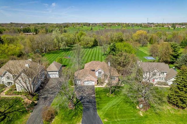 2302 CAIRNWELL Drive, Belvidere, IL 61008