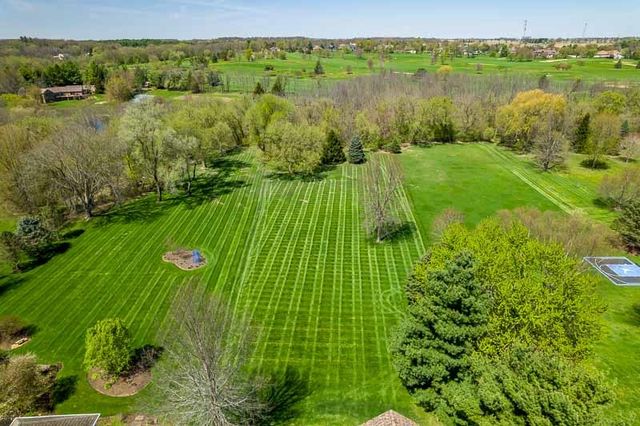 2302 CAIRNWELL Drive, Belvidere, IL 61008