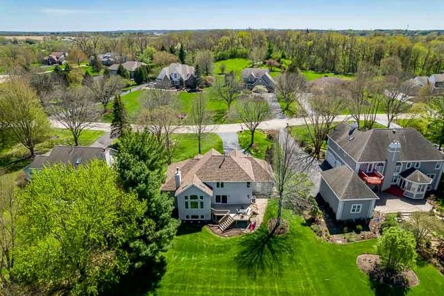 2302 CAIRNWELL Drive, Belvidere, IL 61008