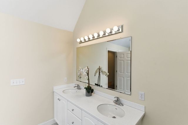 14 Magill Drive, Grafton, MA 01519