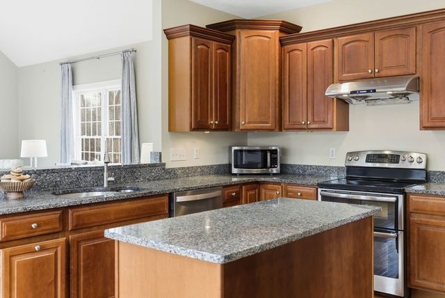 14 Magill Drive, Grafton, MA 01519