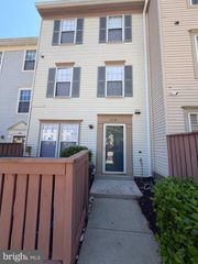 4118 PEPPERTREE LN #4118, Silver Spring, MD 20906