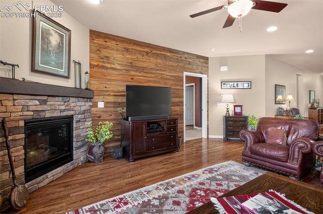 7136 Jagged Tree Circle, Colorado Springs, CO 80927