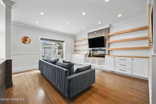 28 Rector Place, Red Bank, NJ 07701