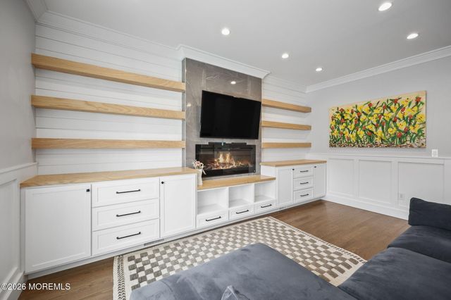 28 Rector Place, Red Bank, NJ 07701