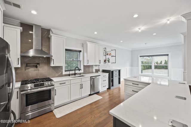 28 Rector Place, Red Bank, NJ 07701