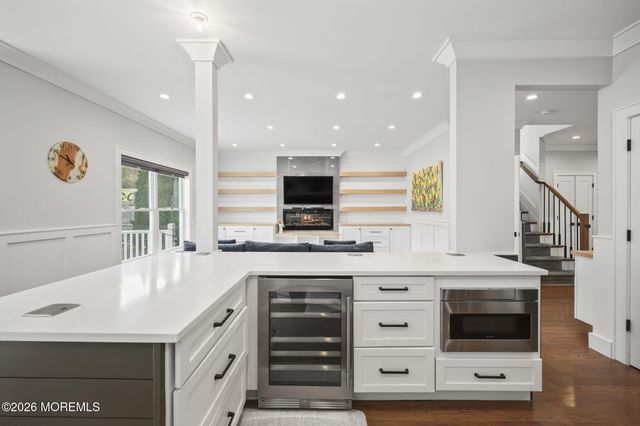 28 Rector Place, Red Bank, NJ 07701