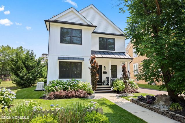 28 Rector Place, Red Bank, NJ 07701