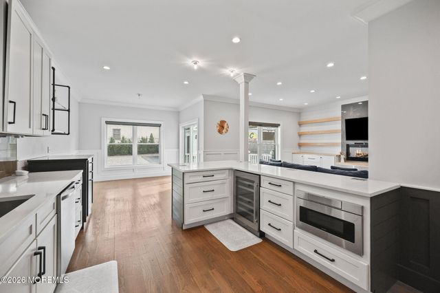 28 Rector Place, Red Bank, NJ 07701