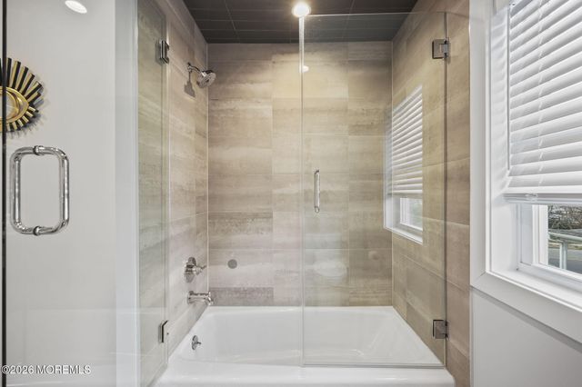 28 Rector Place, Red Bank, NJ 07701