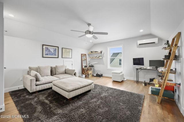 28 Rector Place, Red Bank, NJ 07701