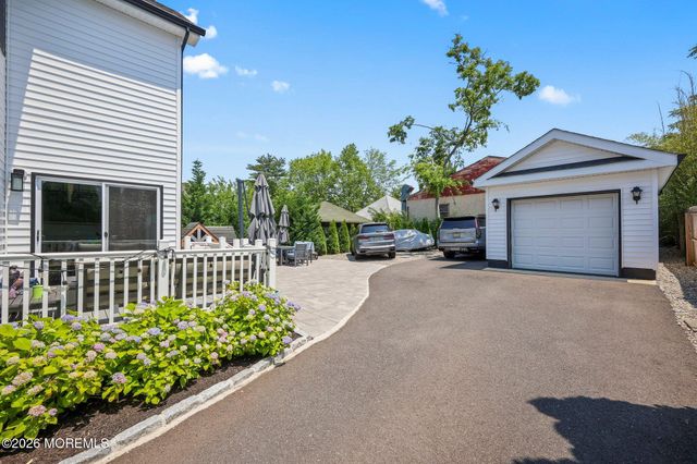 28 Rector Place, Red Bank, NJ 07701