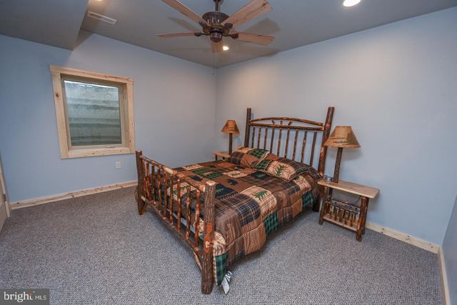 550 FERN LOOP, Mc Henry, MD 21541
