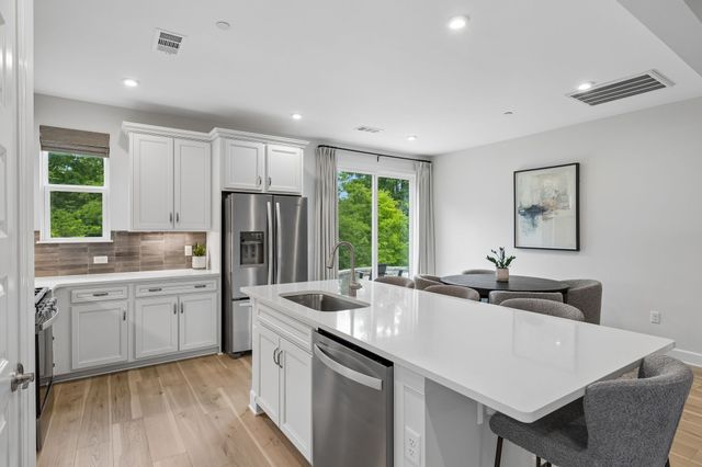 4044 Rosa Dr, Nolensville, TN 37135