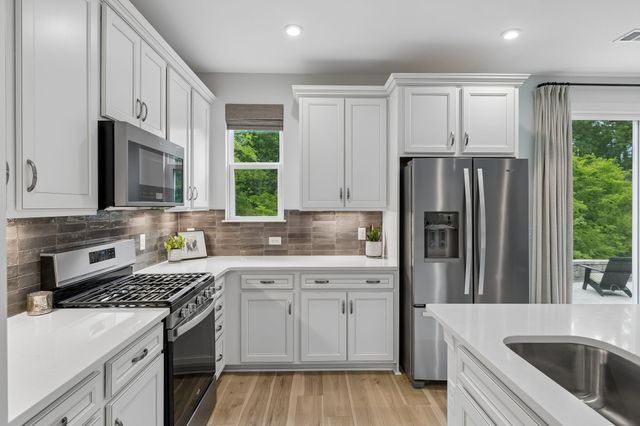 4044 Rosa Dr, Nolensville, TN 37135