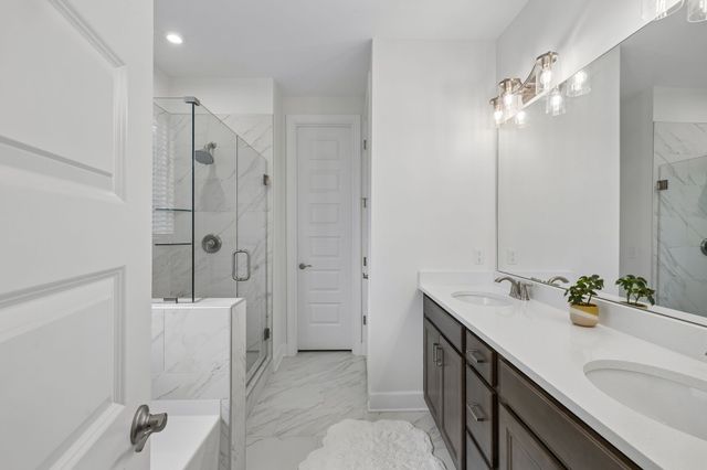 4044 Rosa Dr, Nolensville, TN 37135