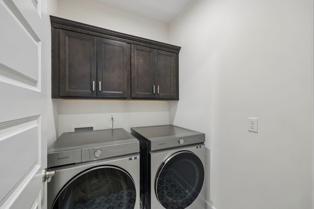 4044 Rosa Dr, Nolensville, TN 37135