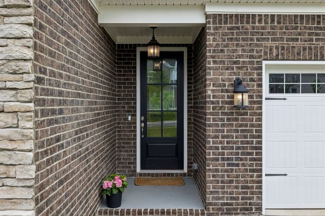 4044 Rosa Dr, Nolensville, TN 37135