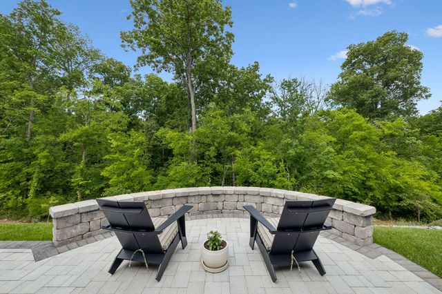 4044 Rosa Dr, Nolensville, TN 37135