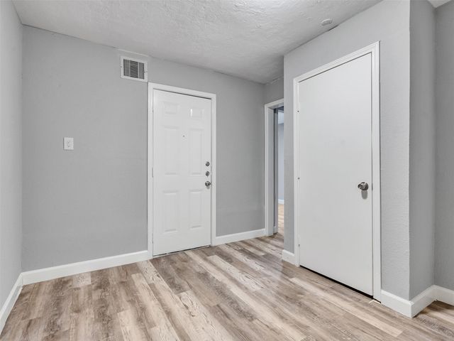 7914 Belbay Street, Houston, TX 77033