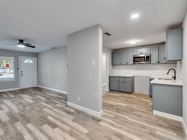 7914 Belbay Street, Houston, TX 77033