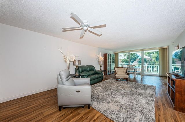 700 BEACH DRIVE NE 308, St Petersburg, FL 33701