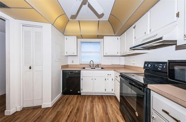 700 BEACH DRIVE NE 308, St Petersburg, FL 33701