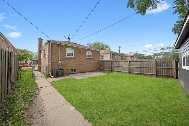 13815 S TRACY Avenue, Riverdale, IL 60827