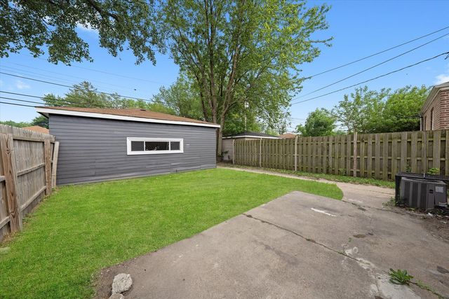 13815 S TRACY Avenue, Riverdale, IL 60827