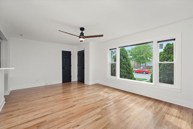 13815 S TRACY Avenue, Riverdale, IL 60827