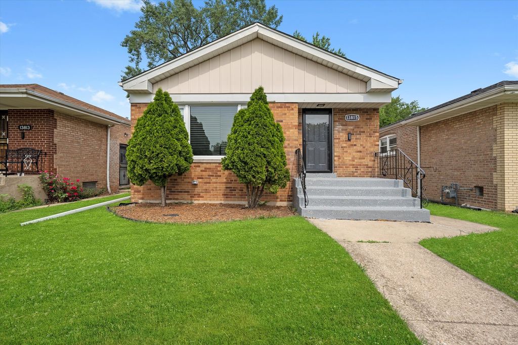 13815 S TRACY Avenue, Riverdale, IL 60827