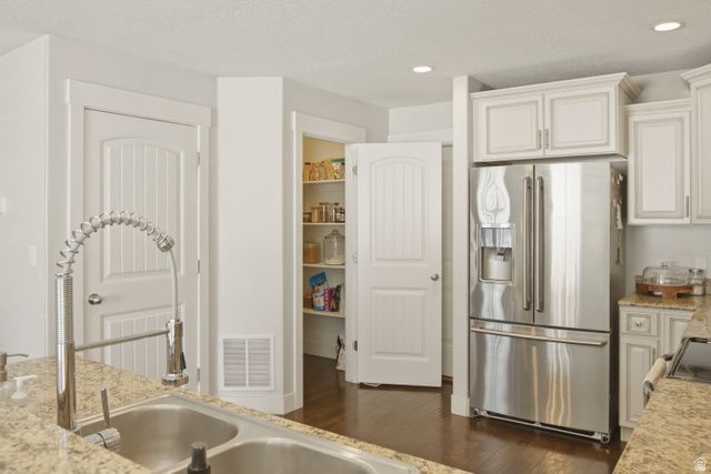 1711 E SHADOW DR, Eagle Mountain, UT 84005