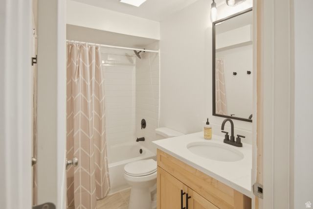 1711 E SHADOW DR, Eagle Mountain, UT 84005