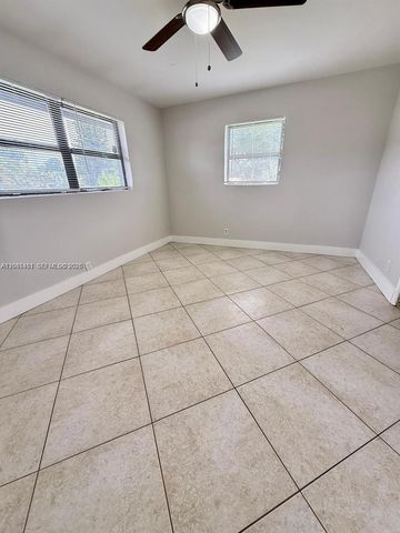 2240 N 57th Way 0, Hollywood, FL 33021