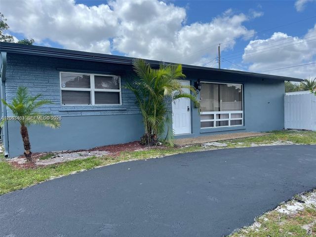 2240 N 57th Way 0, Hollywood, FL 33021