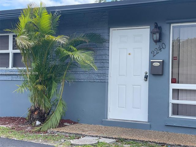 2240 N 57th Way 0, Hollywood, FL 33021