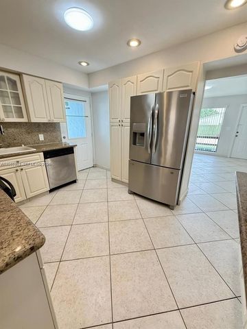 2240 N 57th Way 0, Hollywood, FL 33021