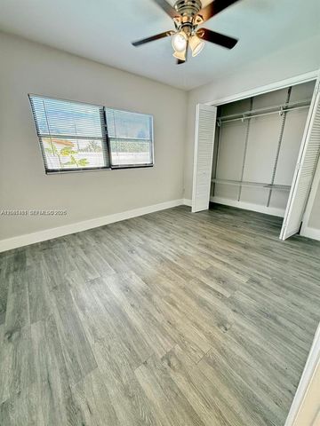 2240 N 57th Way 0, Hollywood, FL 33021
