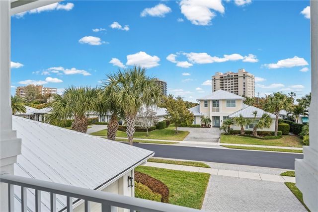 3911 Duneside Drive, Hutchinson Island, FL 34949