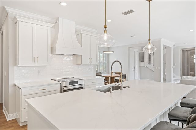 3911 Duneside Drive, Hutchinson Island, FL 34949