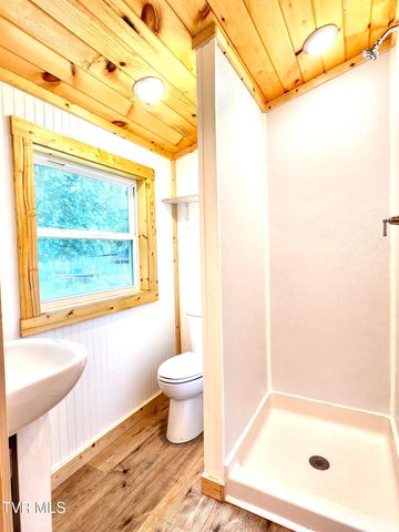 395 Sam Aiken Road, Telford, TN 37690