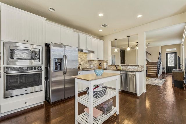 409 S Meadowlark ST A, Lakeway, TX 78734