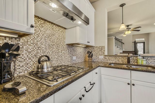 409 S Meadowlark ST A, Lakeway, TX 78734