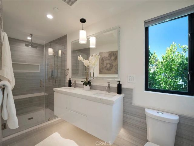 17043 Cotter Place, Encino, CA 91436