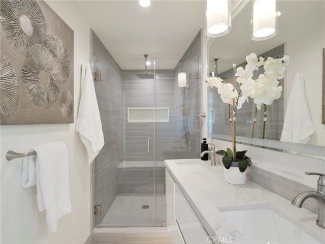 17043 Cotter Place, Encino, CA 91436