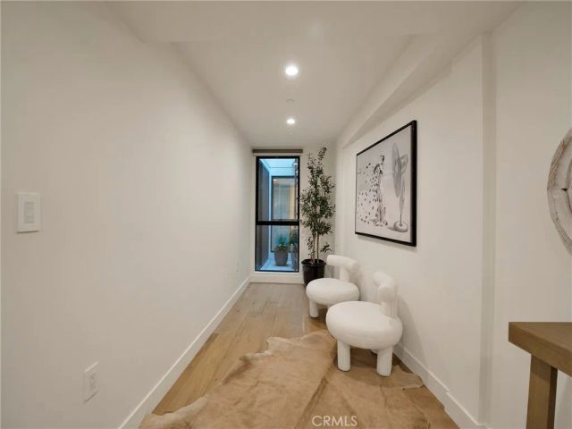 17043 Cotter Place, Encino, CA 91436