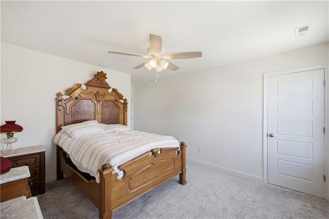 174 Norfleet LN, Suffolk, VA 23434