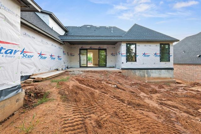 3024 Fountain Creek Drive, Edmond, OK 73034